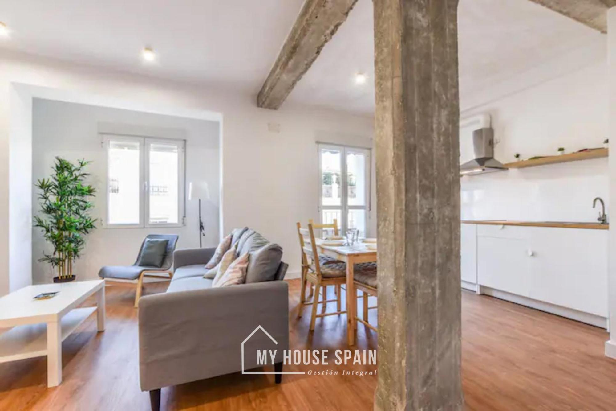 Myhousespain - Moderno Piso En Embajadores — Photos 1